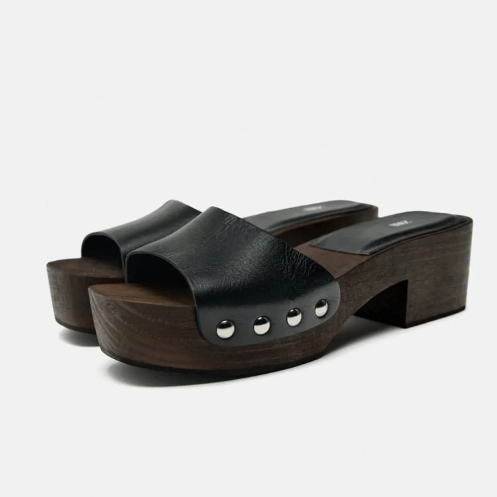 NWT. Zara Limited Edition Black Leather Sandals. Size 7,5.